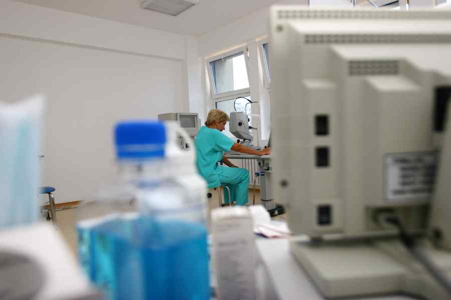 medicii care pleacă mai devreme la privat